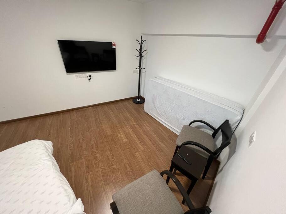 New 6Pax Soho Near Usm & Spice Arena & Airport Lägenhet Bayan Lepas Exteriör bild